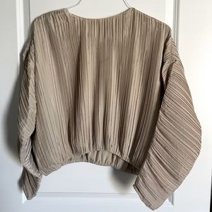 PLEATED BLOUSE